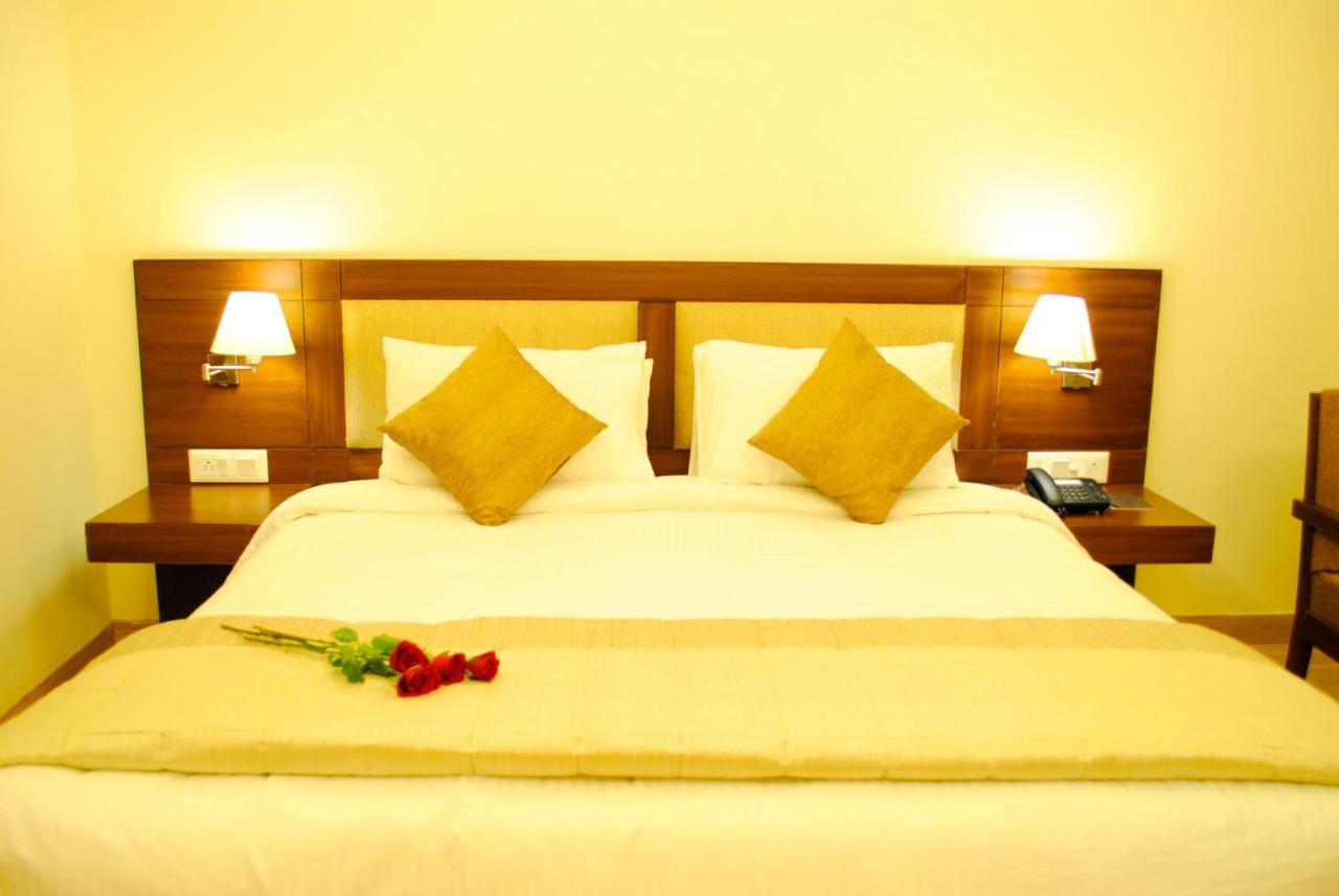 Hotel Forest Avenue - Best Luxury Hotel In דהראדון מראה חיצוני תמונה