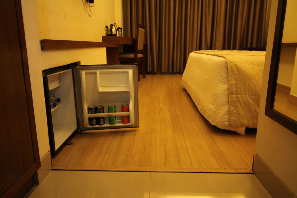 Hotel Forest Avenue - Best Luxury Hotel In דהראדון מראה חיצוני תמונה