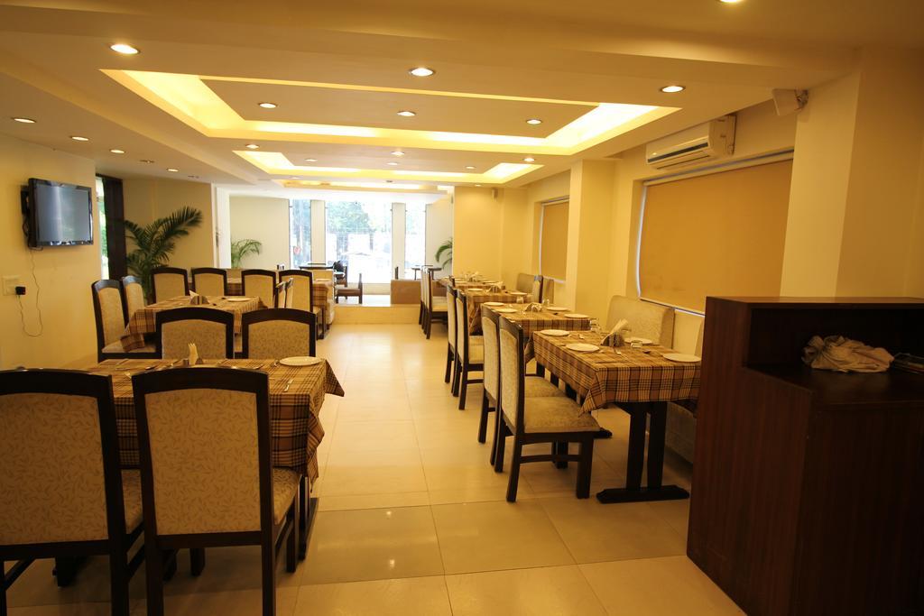 Hotel Forest Avenue - Best Luxury Hotel In דהראדון מראה חיצוני תמונה
